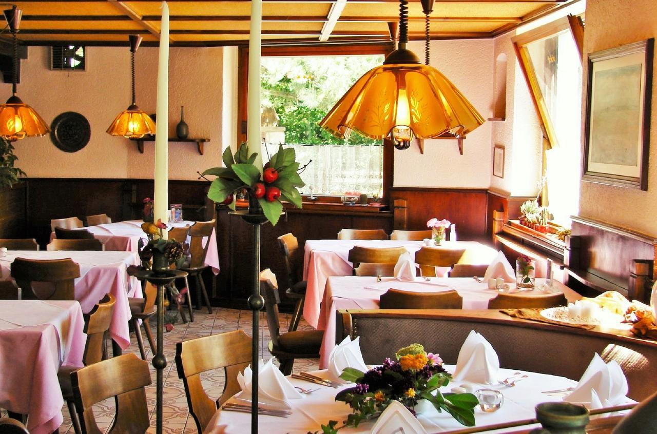 Hotel Gasthof Kreuz Bad Buchau Exterior photo